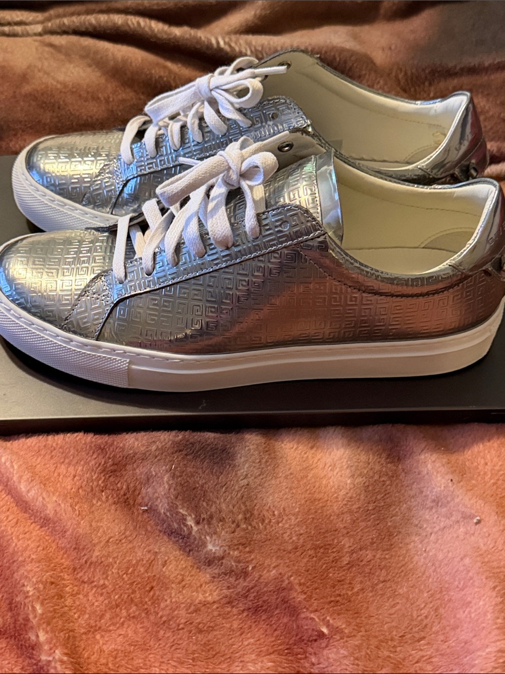 Givenchy Urban Street Monogram Silver Embossed Low-Top Sneakers. No box! Size 38